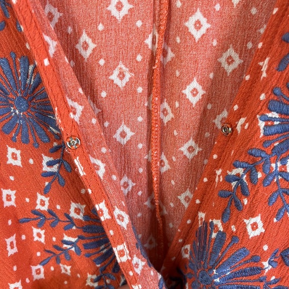 Anthropologie Chloe & Katie Embroidered Salmon and Blue Crop Top - Picture 3 of 8